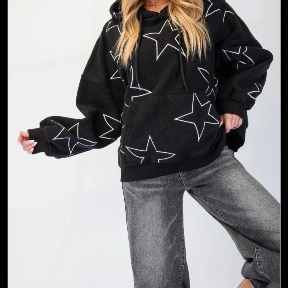 Easel Black Star-Print Hoodie Sweatshirt Oversized